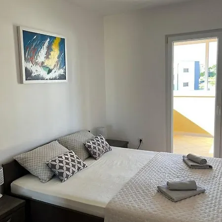 Διαμέρισμα With Parking Space Povljana, Pag - 24101