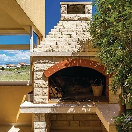 With Parking Space Povljana, Pag - 24101 Διαμέρισμα *